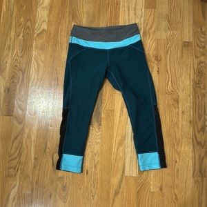 cropped mondeta leggings size xs
